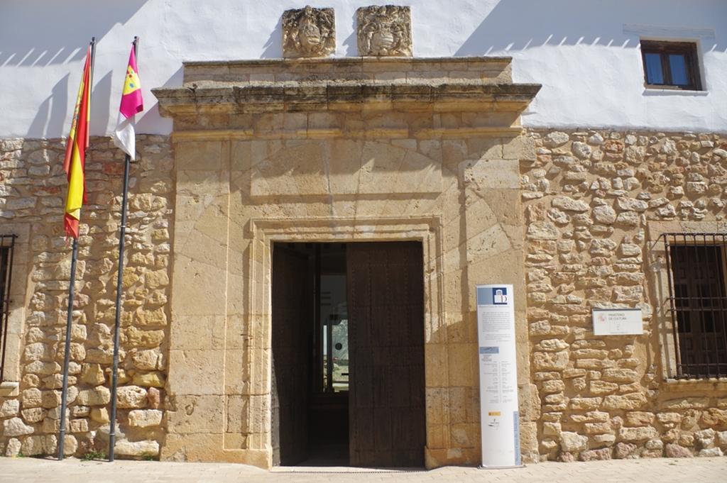 Hospederia Casa De La Torre Guest House El Toboso Exterior photo