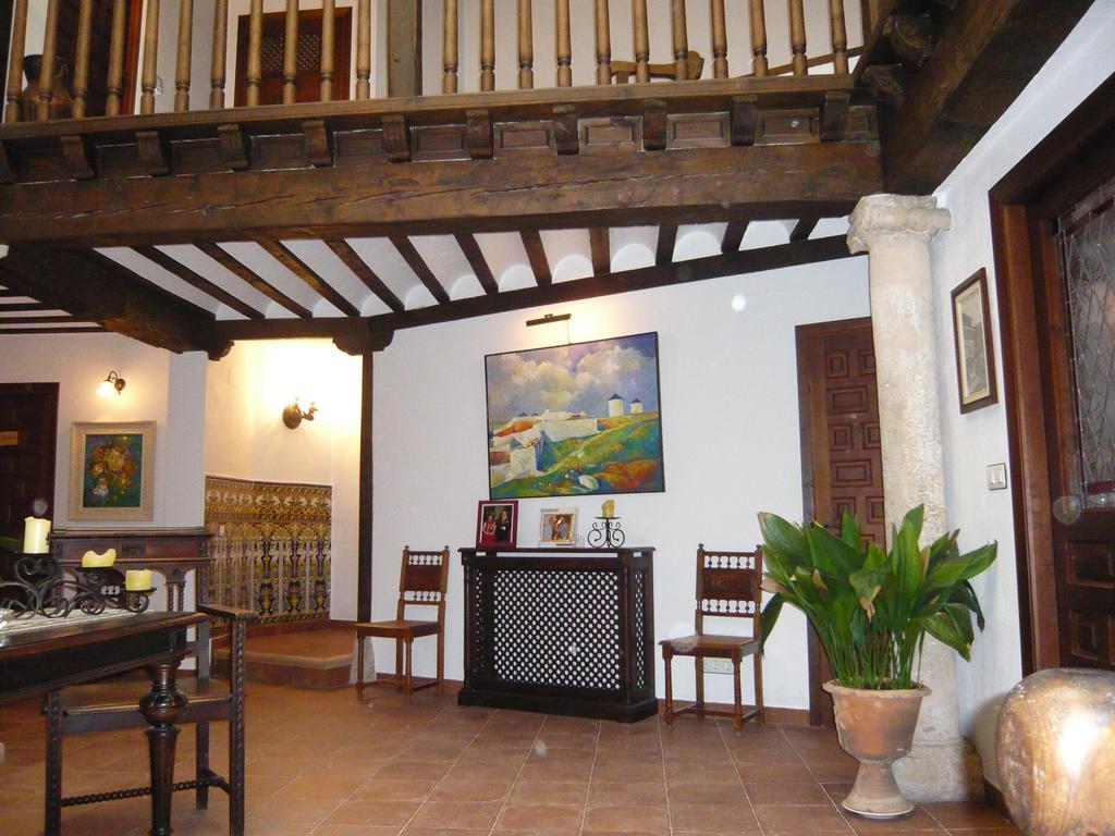 Hospederia Casa De La Torre Guest House El Toboso Exterior photo